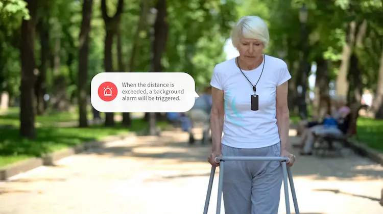 Ensure the safety of the elderly through location tracking