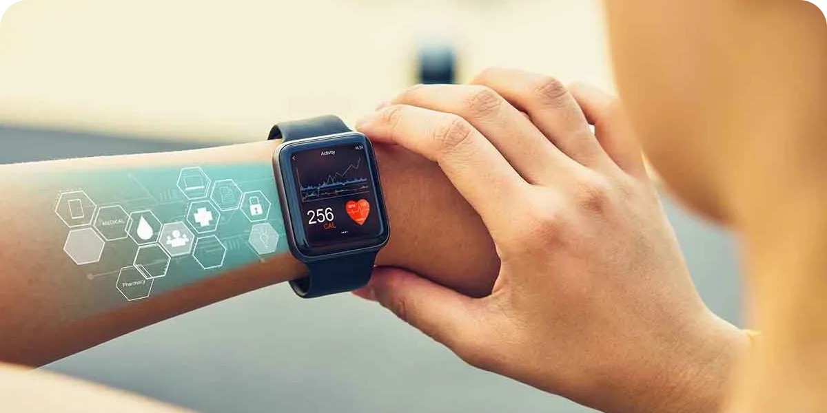 Smart wearable showing heart rate