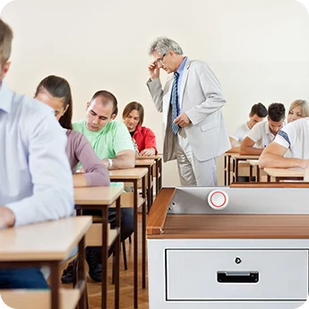 B3-Notruftaste im Einsatz in der Schule