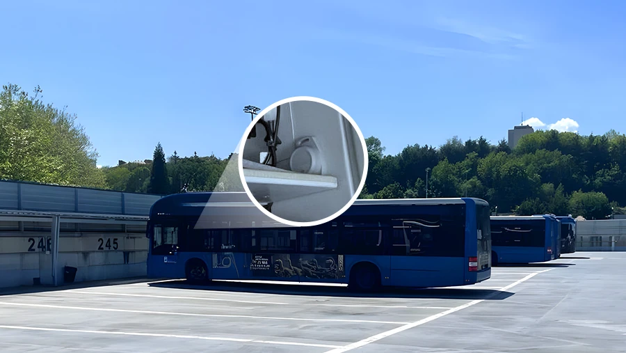 Sistema di monitoraggio della flotta di autobus pubblici con beacon Moko M2 installato