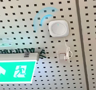 MKGW1 BLE gateway installed on the hospital ceiling.